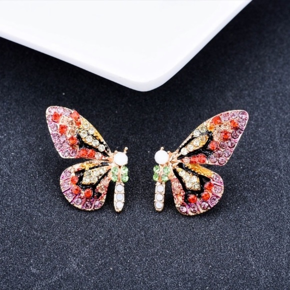 Pave Butterfly Wings Golden Earrings NEW - Picture 12 of 12